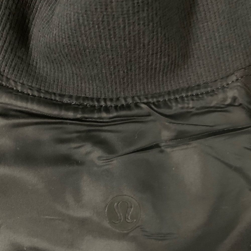 New Lululemon Jacket size S - Picture 4 of 5